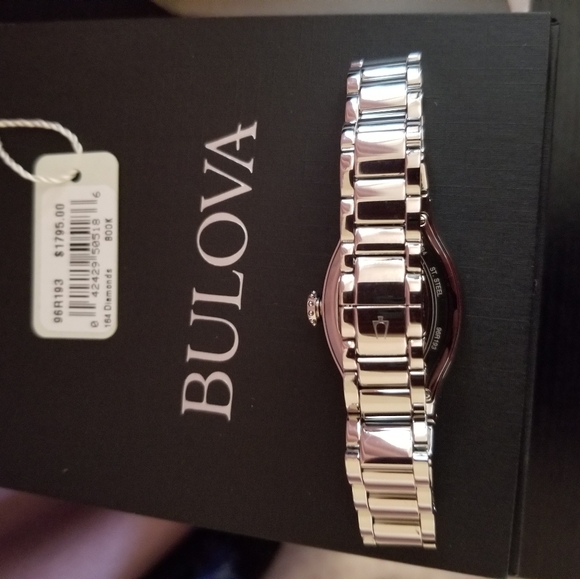 Bulova woman watch - Picture 9 of 13